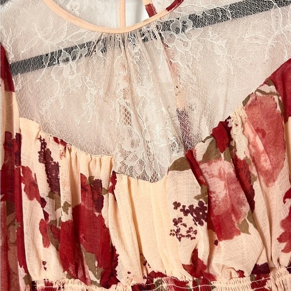 FREE PEOPLE Floral Lace Trim Ruffle Smocked‎ Coquette Fairy Cottagecore Top XS